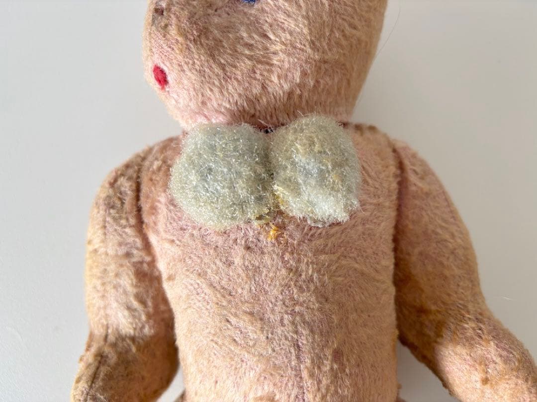 フランス】蝶ネクタイをしたピンクのアンティークテディベア / 青い目