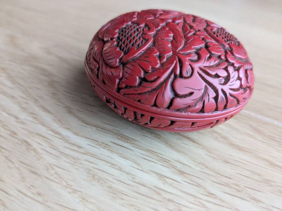 堆朱 香合 漆芸 三野原晃一作 牡丹彫 - メルカリ