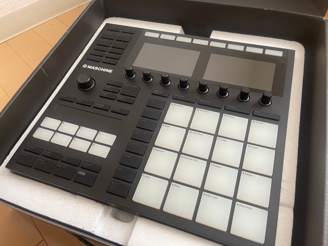 NATIVE INSTRUMENTS MASCHINE MK3 ガイドブック付