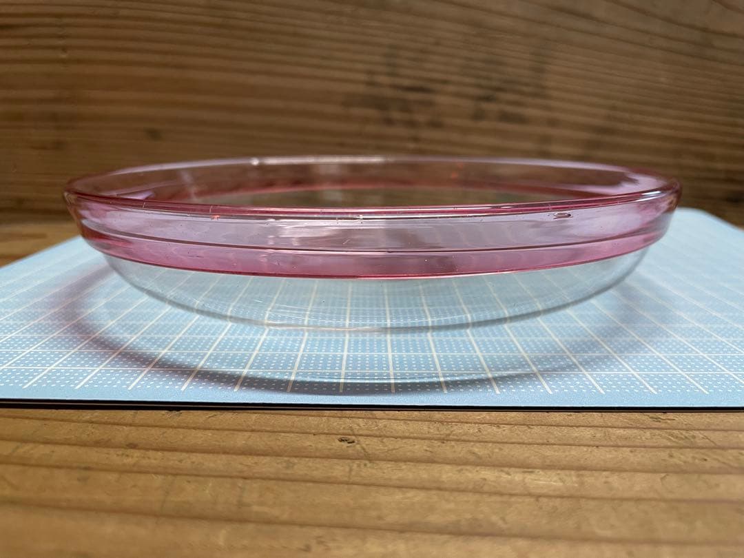 レトロ ガラス皿【m1495 大正ガラス 明治 吹きガラス 骨董 ウランガラス】