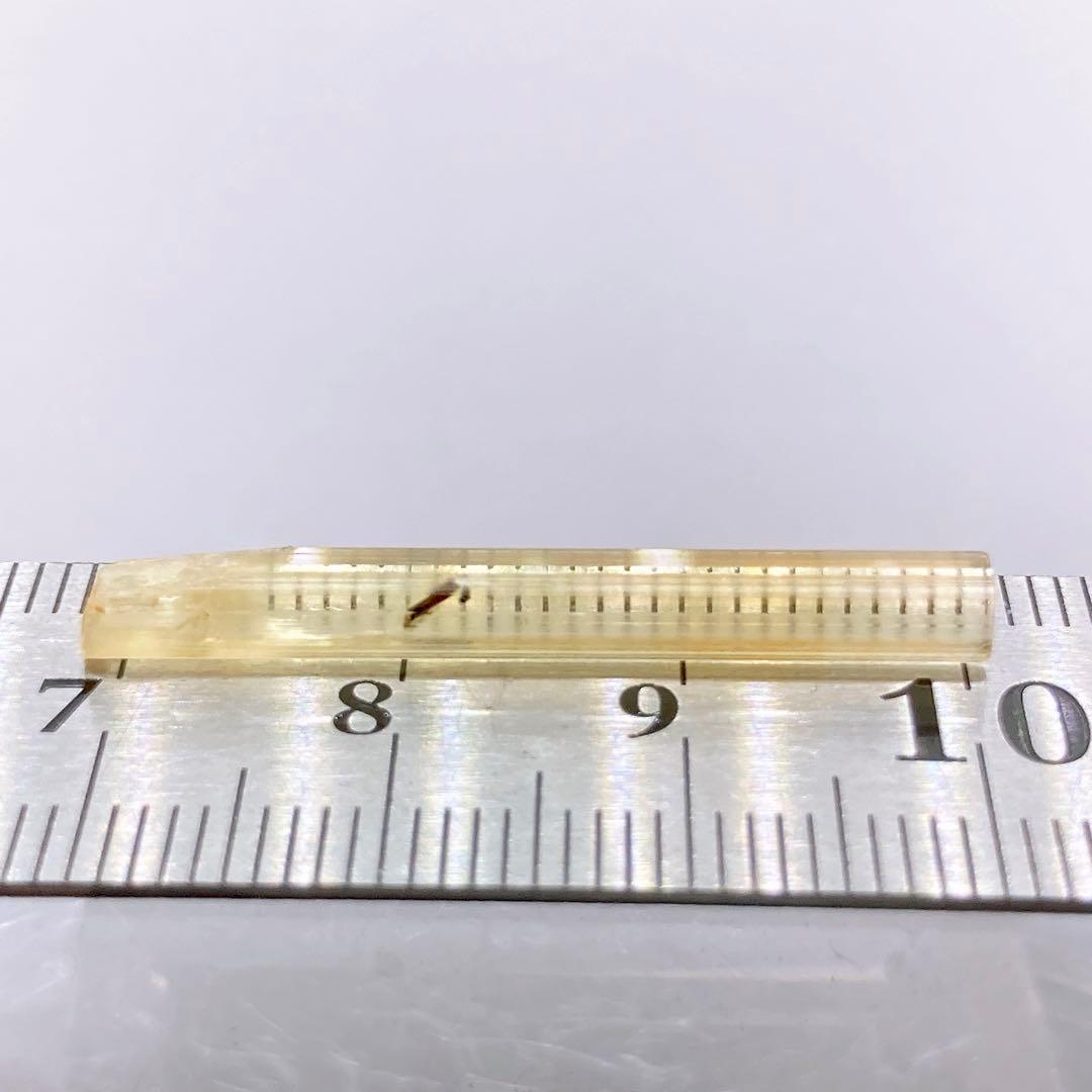 M*u様 ヘリオドール ゴールデンベリル 原石 鉱物標本 天然石 945の通販