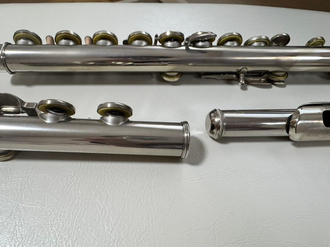 ヤマハフルート　YFL211Eメカ　カバードキー