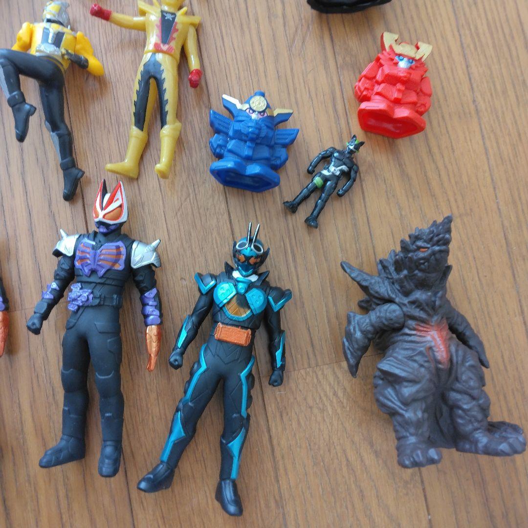 仮面ライダーソフビまとめ売り34体＆ヴァルゴゾディアーツ戦隊ヒーロー怪獣など