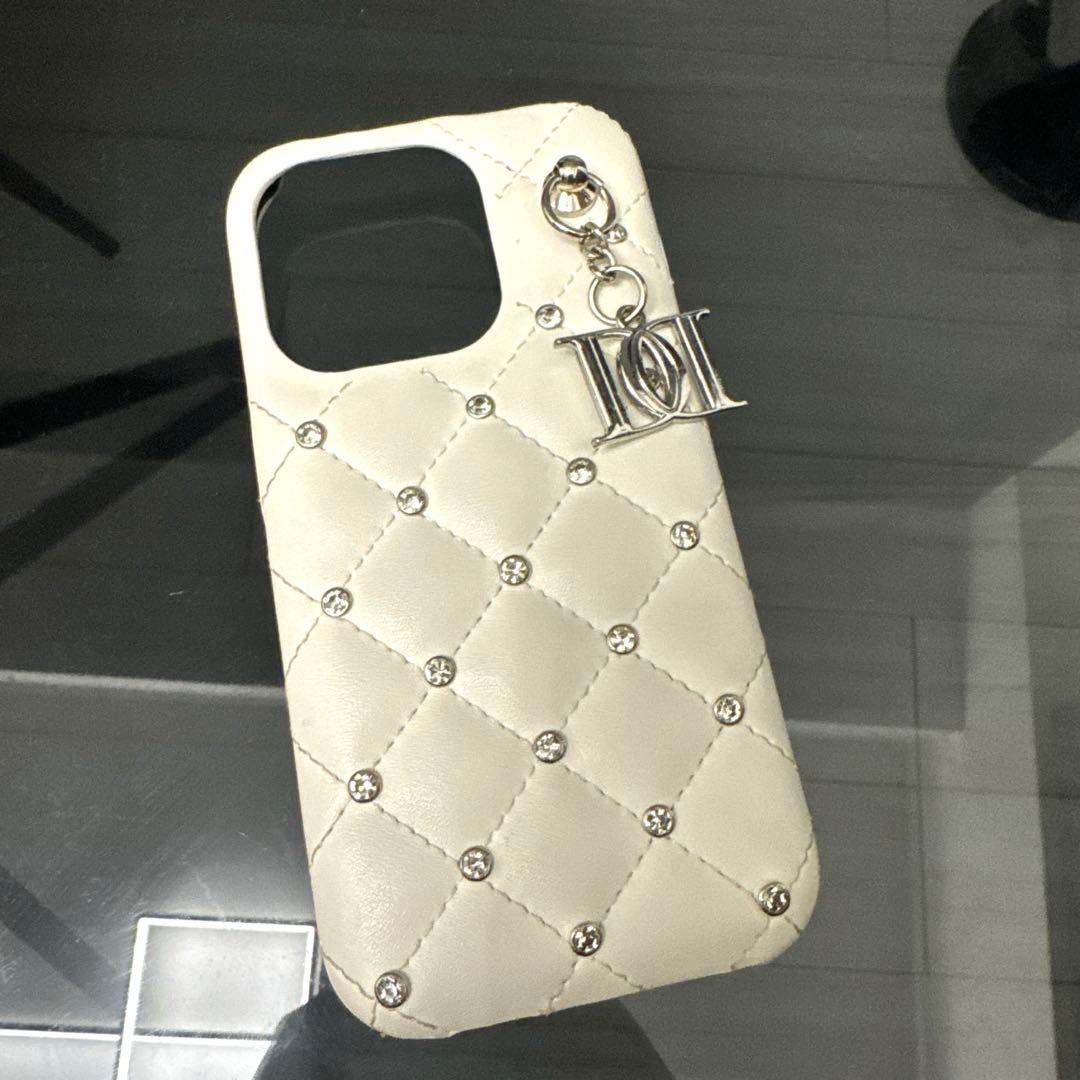 Darich キルティングビジューDDチャームiPhoneケース - メルカリ