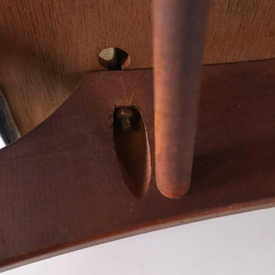 秋田木工 IDC大塚 No.202 剣持勇 スタッキングスツール 黒 PVC