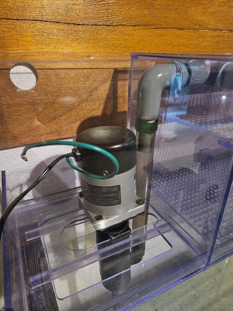60cm水槽用アクリル上部フィルター +レイシーP-112S ポンプ