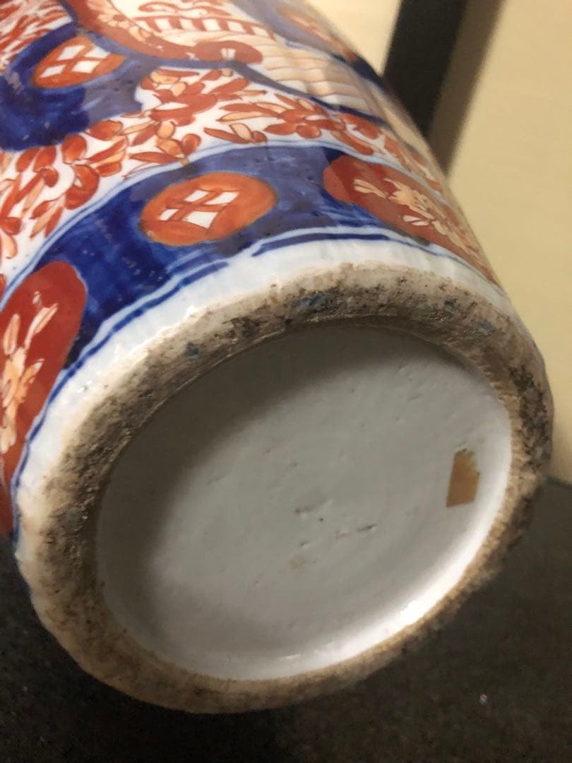 どっしり迫力ある花籠色絵の伊万里大壺 検古伊万里骨董古道具花