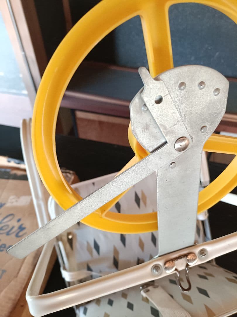 70年前 1957年製 奇跡 空冷 チャイルドシート 70年前 1957年製 奇跡