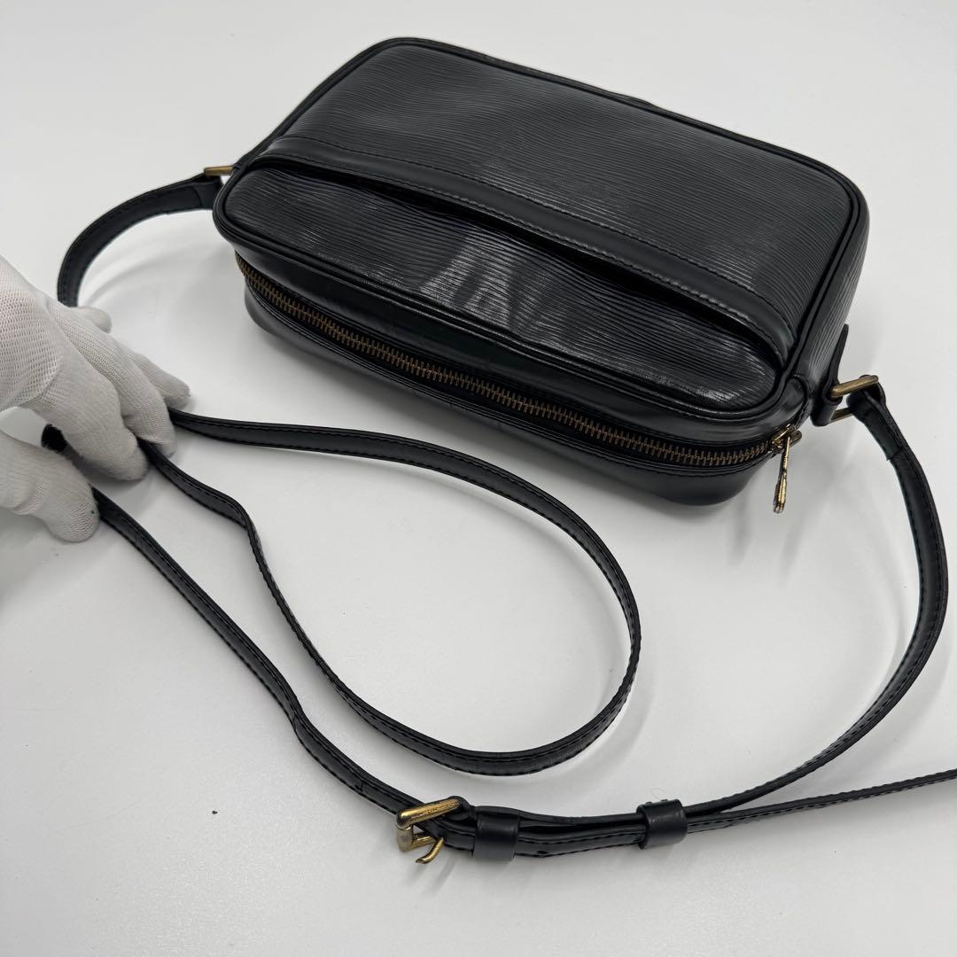 ルイヴィトン エピ トロカデロ24 レザー ショルダーバッグ 斜めがけ ブラック