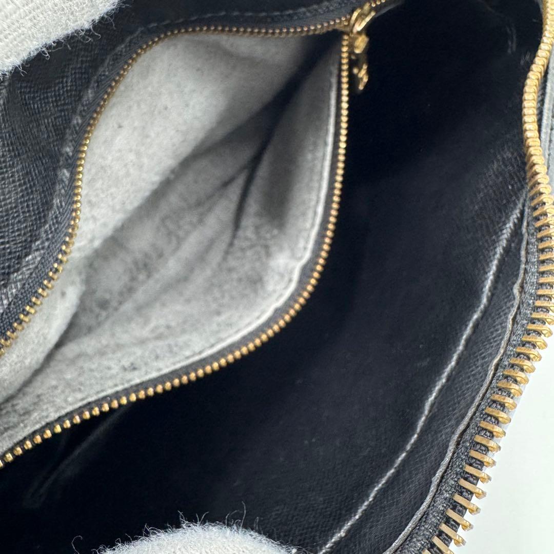 ルイヴィトン エピ トロカデロ24 レザー ショルダーバッグ 斜めがけ ブラック