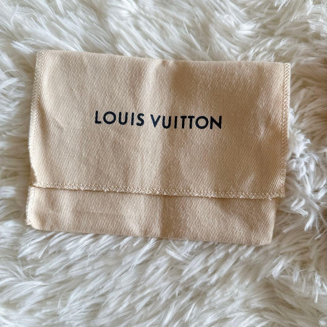 abc様 ブラウスとルイヴィトン空箱 保存袋 ショッパー リボン