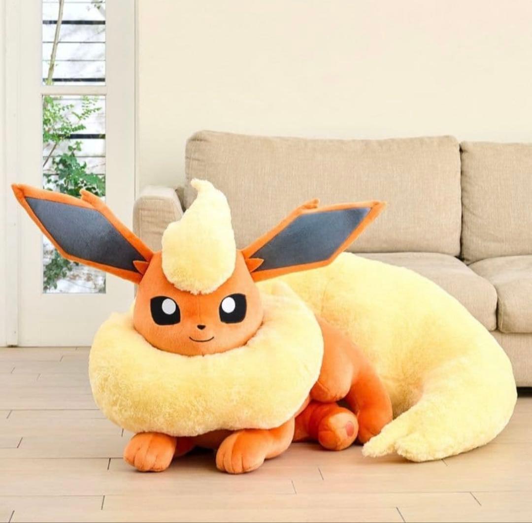 ポケモンセンター 受注限定商品 等身大ブースター 寝そべり - メルカリ