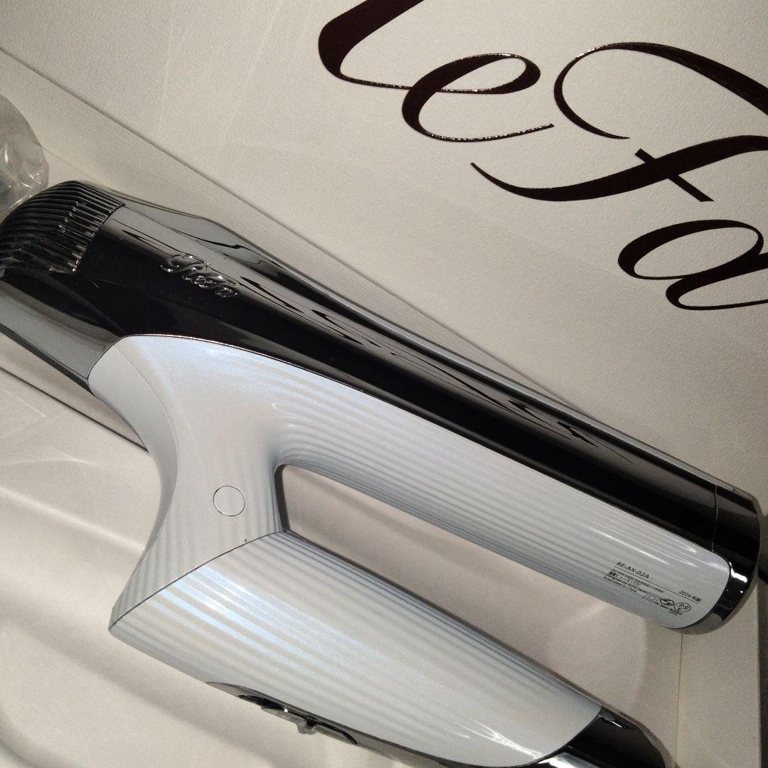 ReFa ドライヤー シルバー/ホワイト