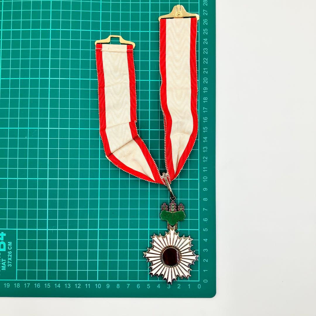 勲三等旭日中綬章？ 本体のみ ＊説明必読要