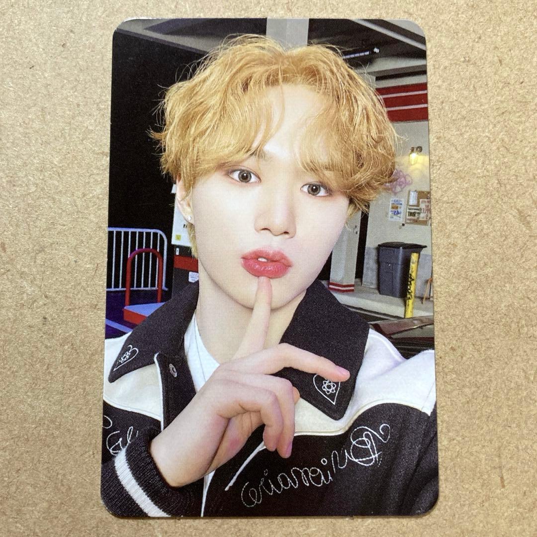 WEi ボイプラ ジュンソ ヨントン サイン入り トレカ