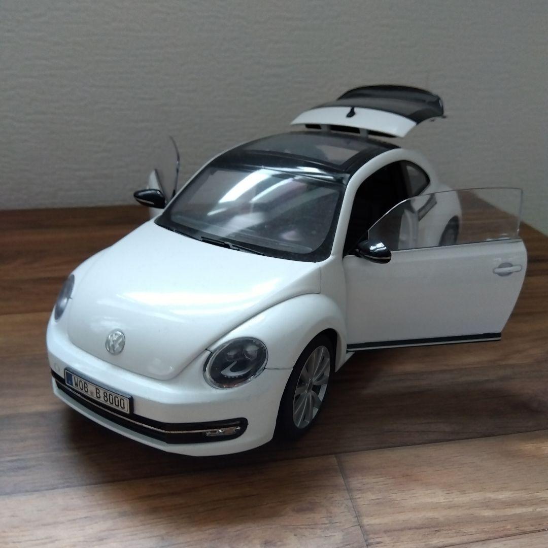 フォルクスワーゲン ザ・ビートル ミニカー 1/18 - メルカリ