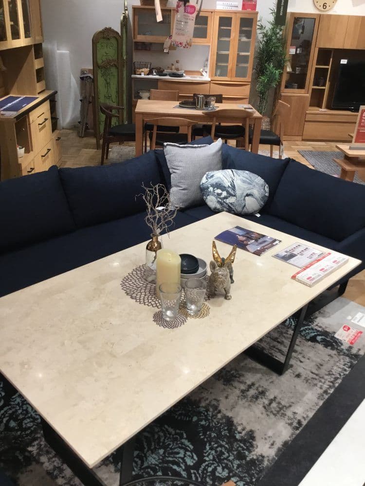 【大幅値下げ】大理石調ダイニングテーブル