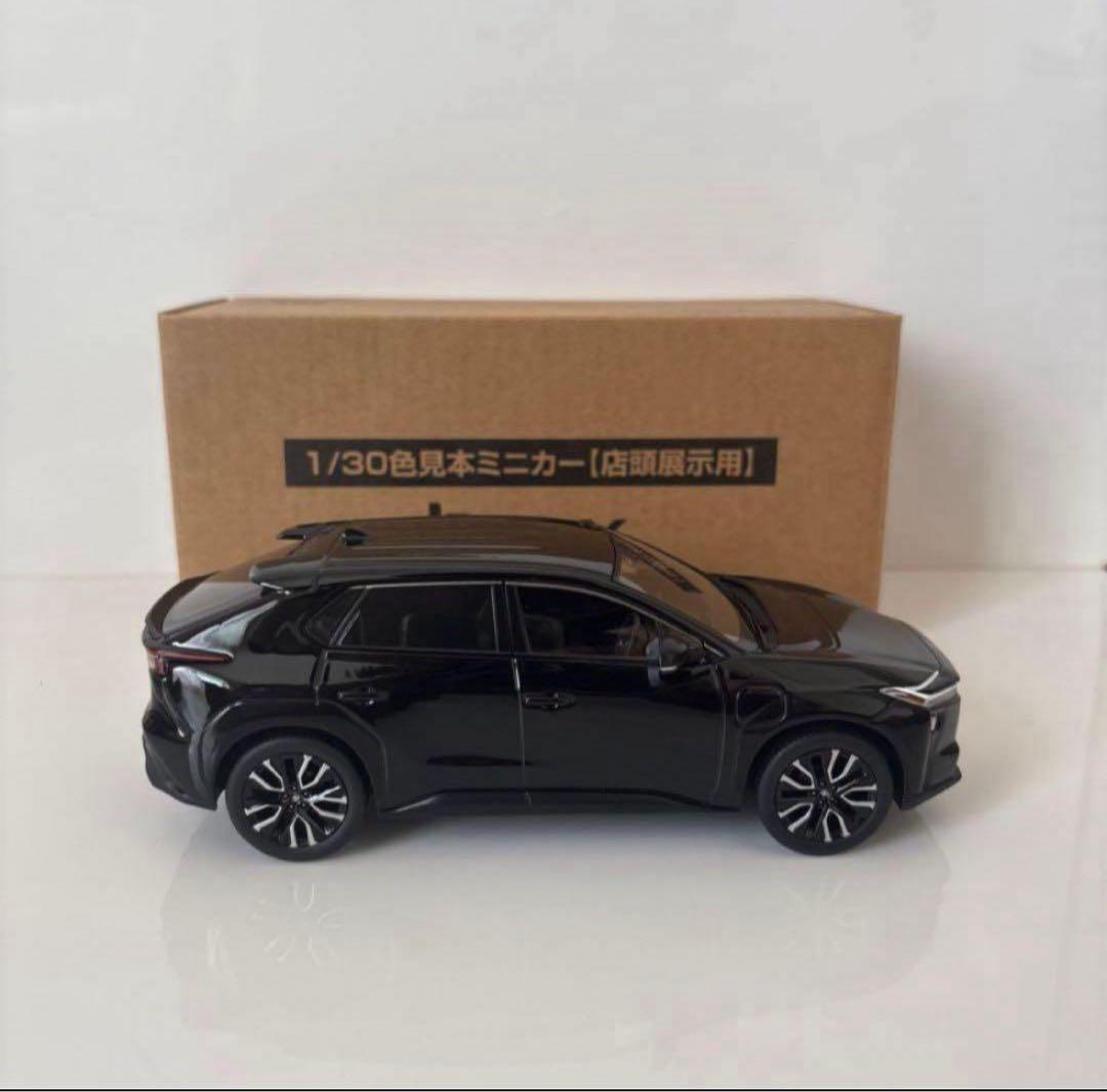 トヨタ 新型bZ4X ミニカーカラーサンプル アティチュードブラック黒【非売品】