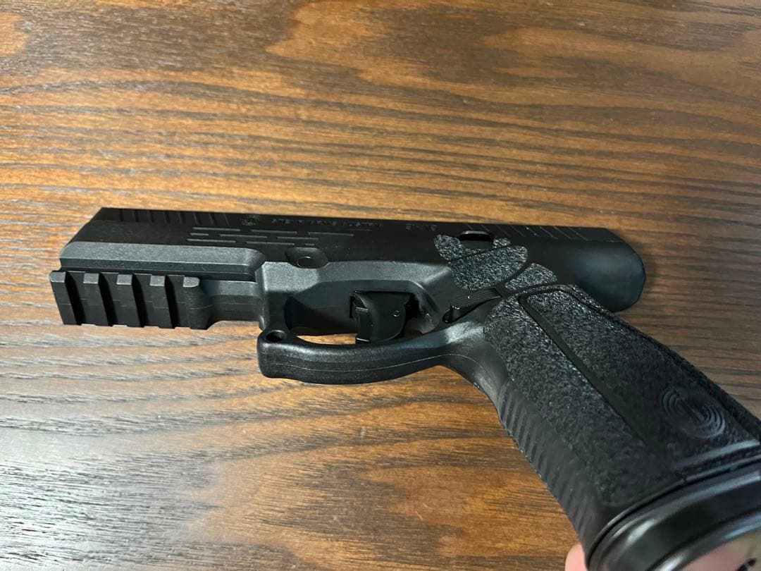 トイガン Carbon8 STEYR L9A2 GBB co2