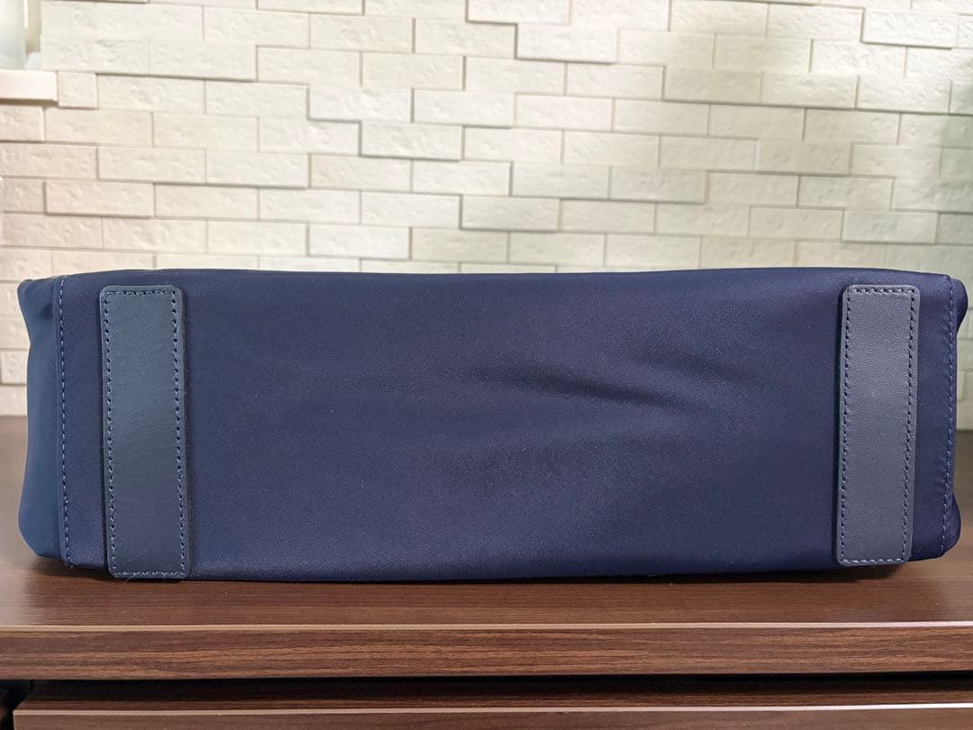 ネイビー ビジネスバッグ トート型