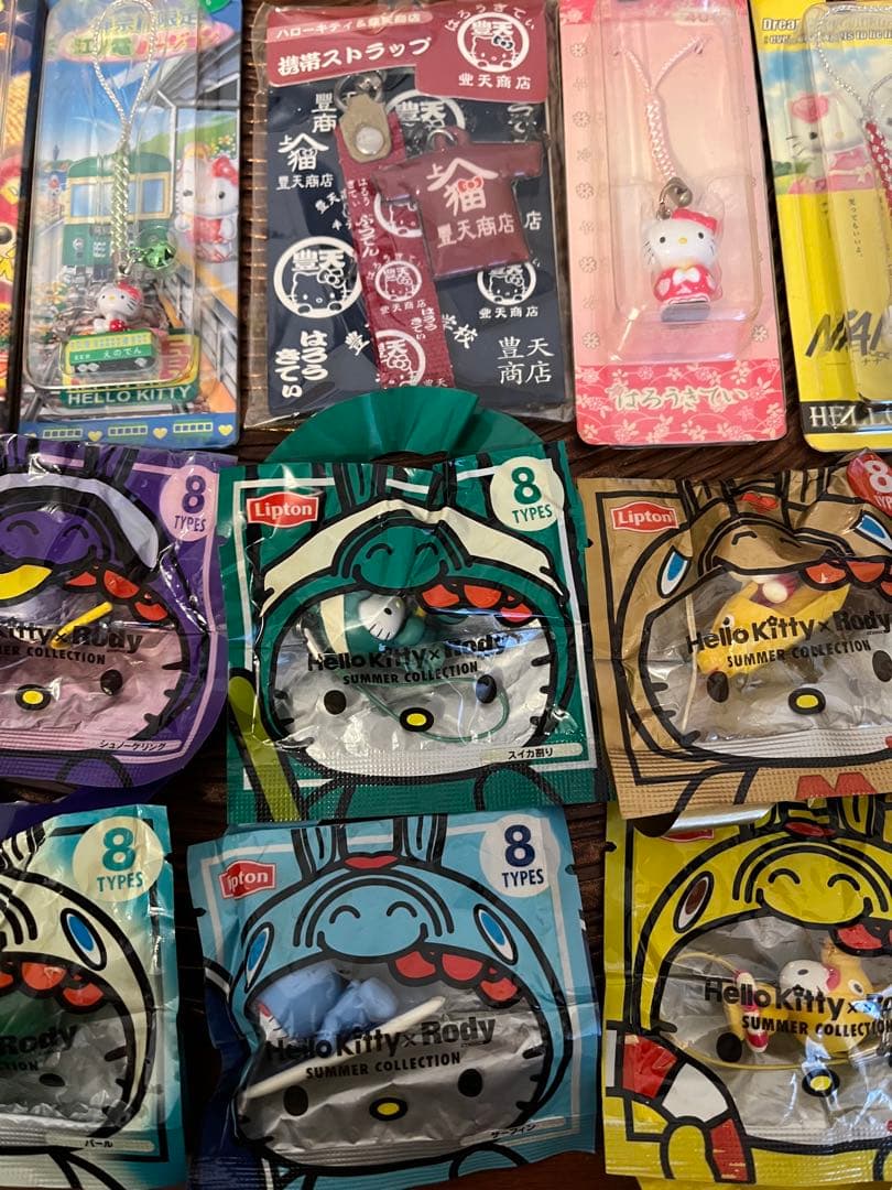 ハローキティ ご当地根付ストラップ