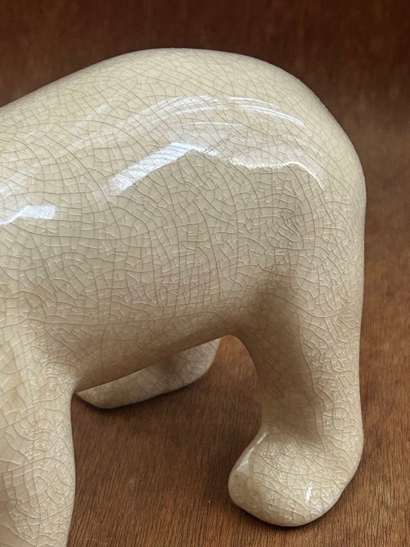 L & V ceram クマの置物 - メルカリ