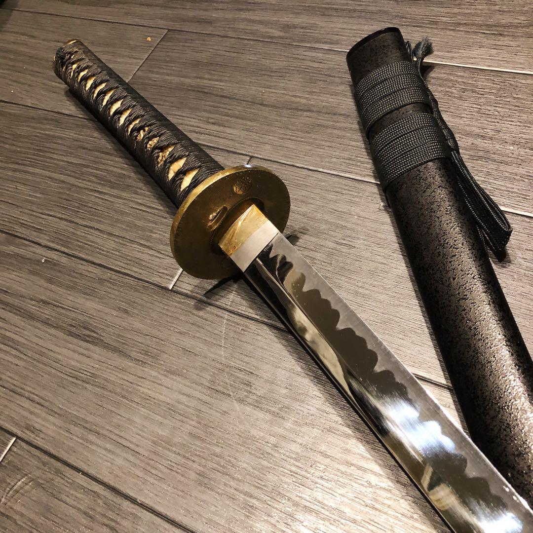 高級模造刀　居合刀　金の鍔　緑拵え