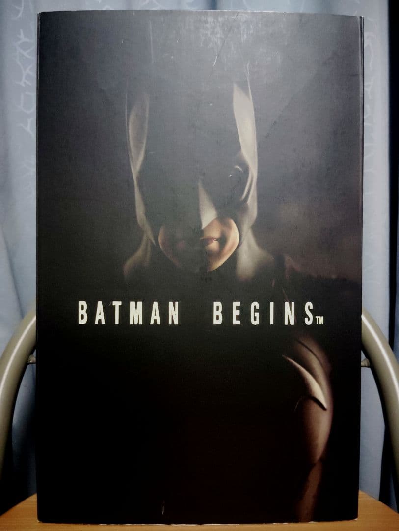 2006.HOTTOYS/MMS13“BATMAN BEGINS”