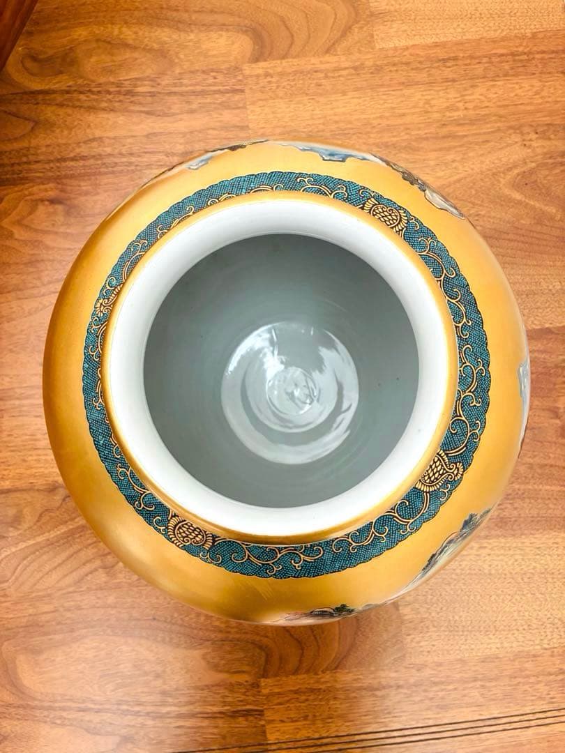 九谷焼】大きな花瓶（壺） 金箔装飾 九谷松月作 - メルカリ