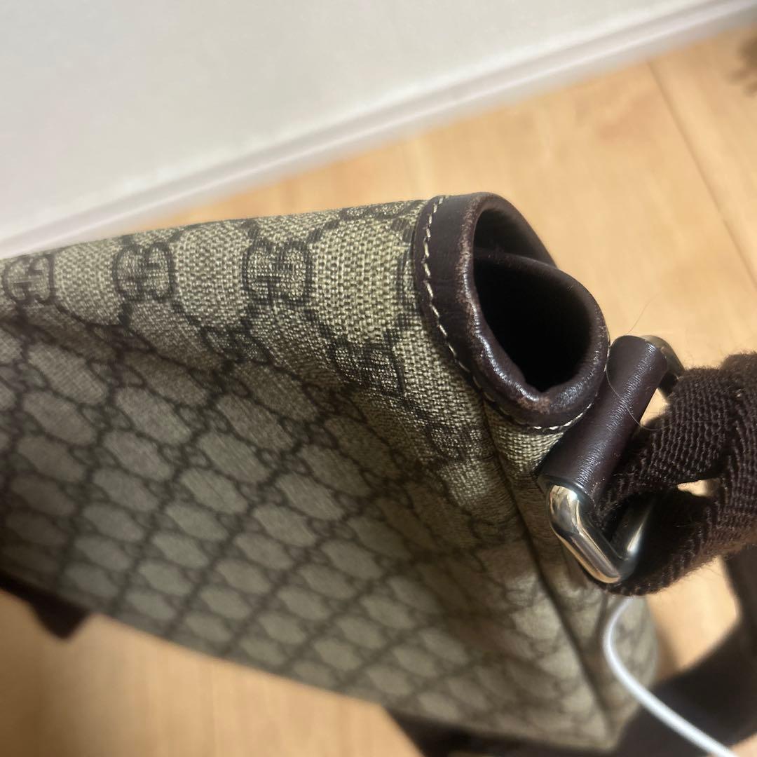 Gucci GGモノグラム ショルダーバッグ ブラウン