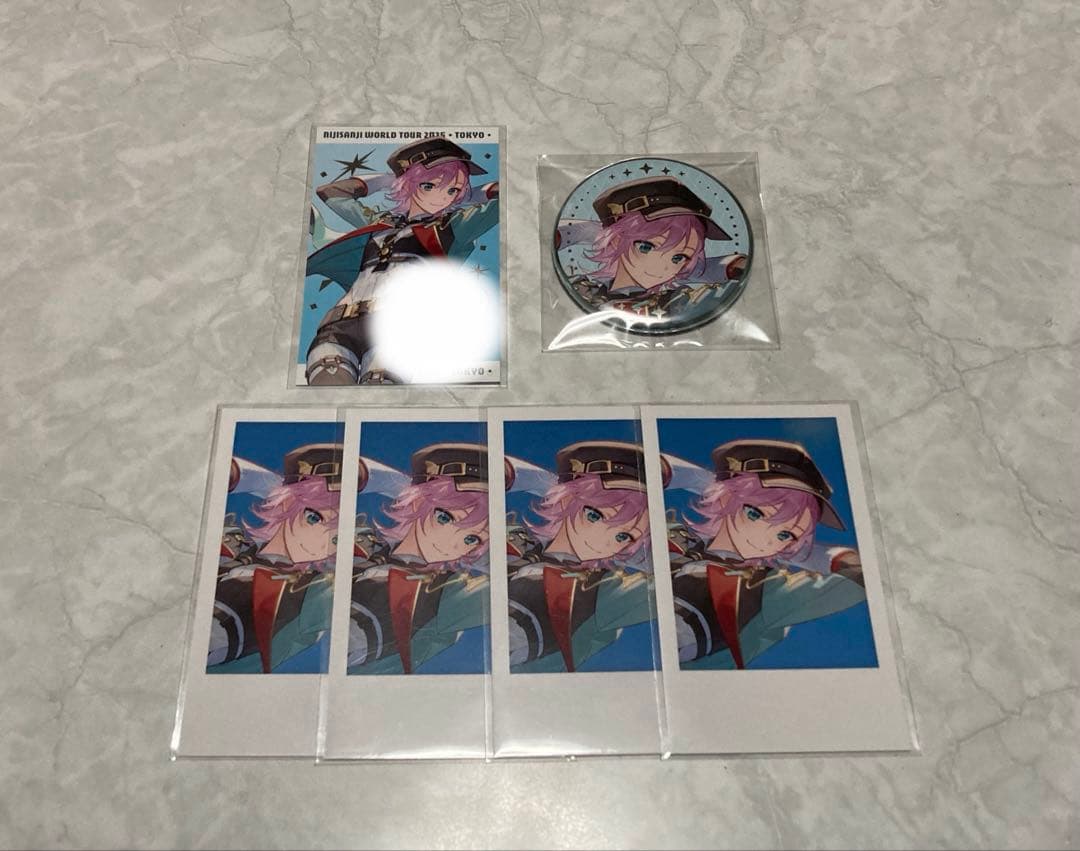 にじさんじ 夕陽リリ WORLD TOUR 2025 チェキ&缶バッジ - メルカリ