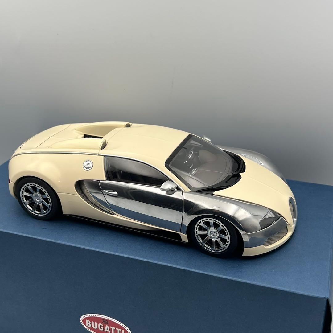 AUTOART 　オートアート　1/18　ブガッティ　ヴェイロン　検　京商