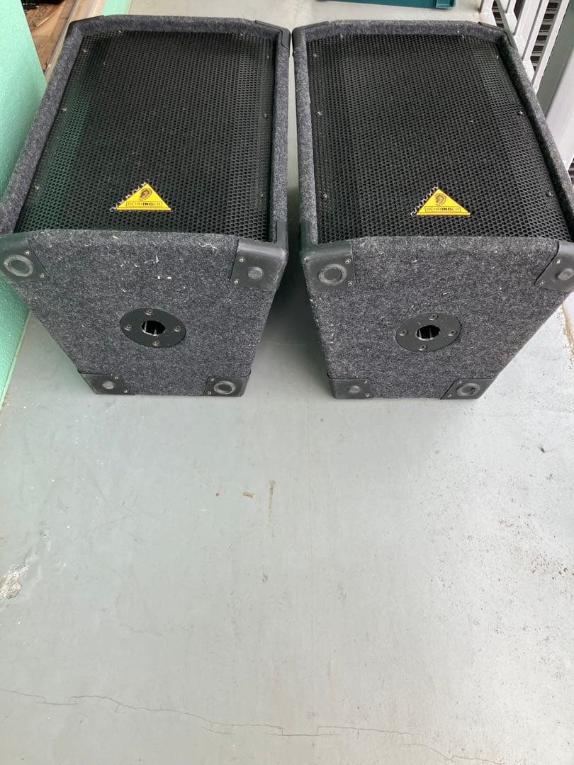 Behringer B2120スピーカー ペア