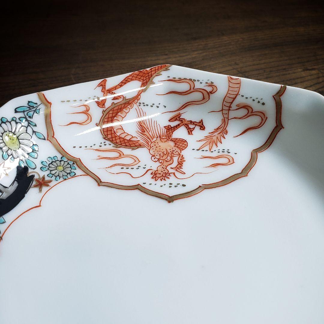 八角皿 古伊万里 菊文様 御所車 車輪 龍 竜 雲竜 明治 色絵付 赤絵 イ