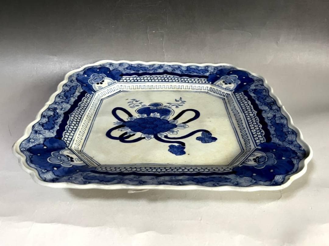 大皿□江戸中期 染付花唐草 牡丹 菊紋 凱 飾り皿 青華