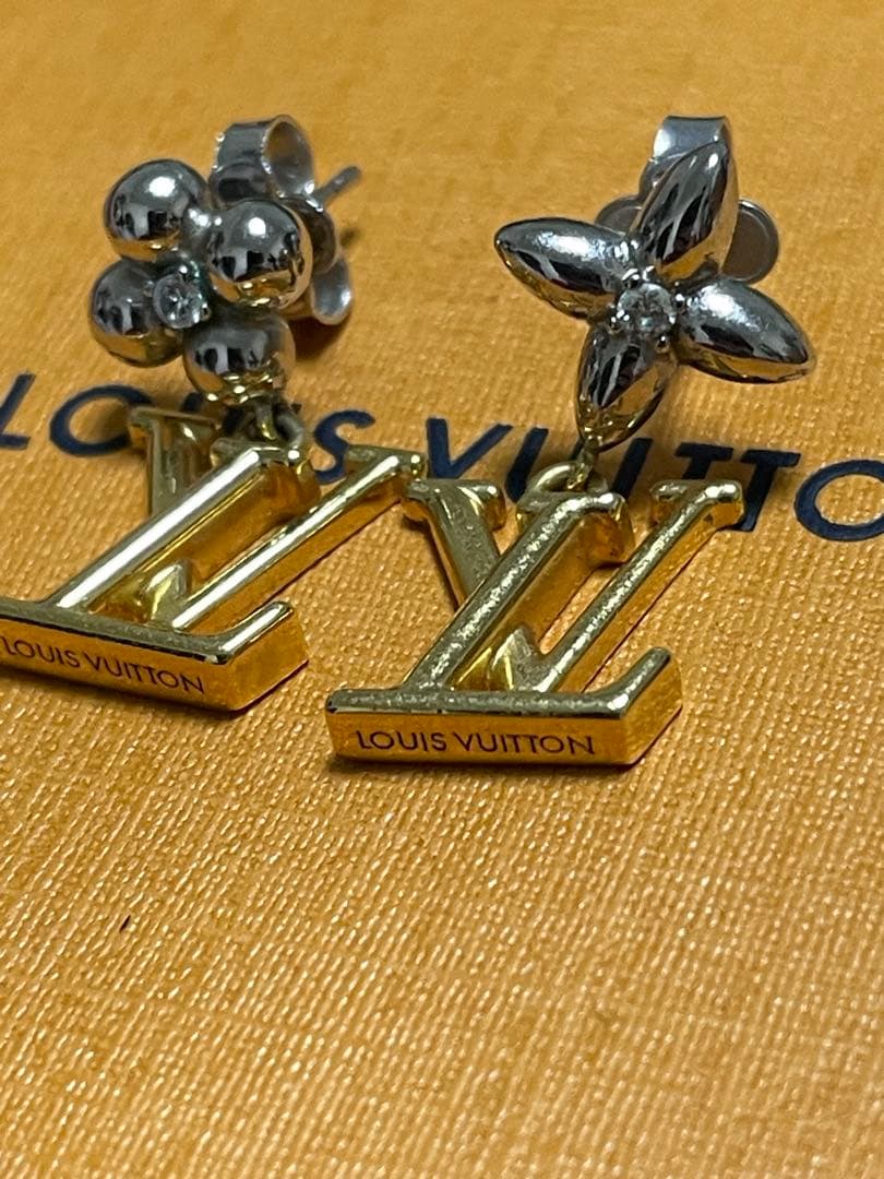 LOUIS VUITTON ピアス・パンダント IV アイコニック フラワー LOUIS