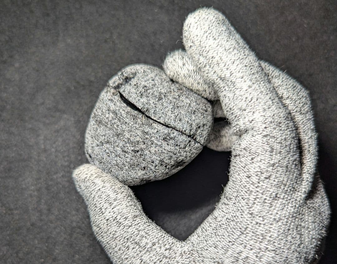 原石】十勝石玲瓏 北海道産レインボーオブシディアン 十勝石 玲瓏石 黒曜石