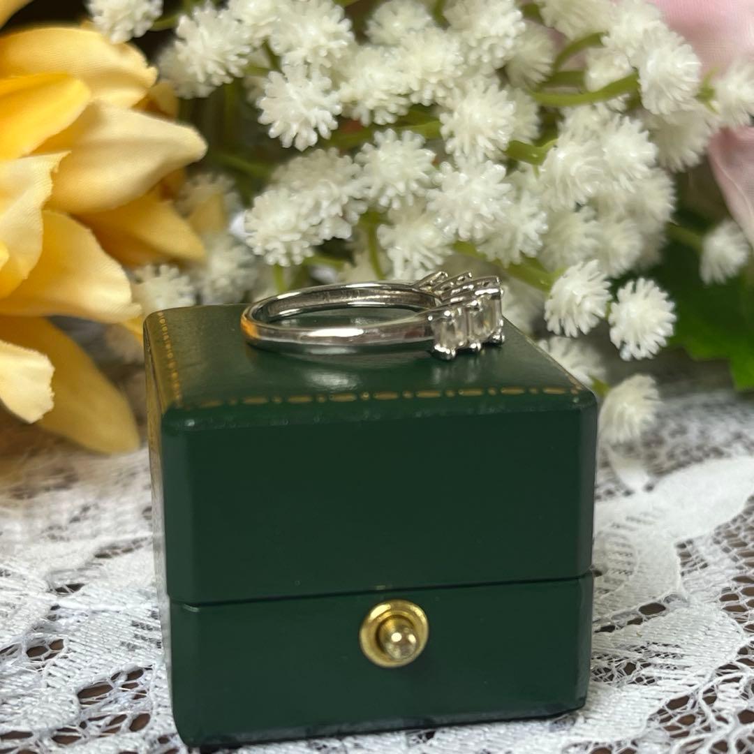 【早い者勝ち】英国 ヴィンテージ 9金 ホワイトゴールド プリンセス リング