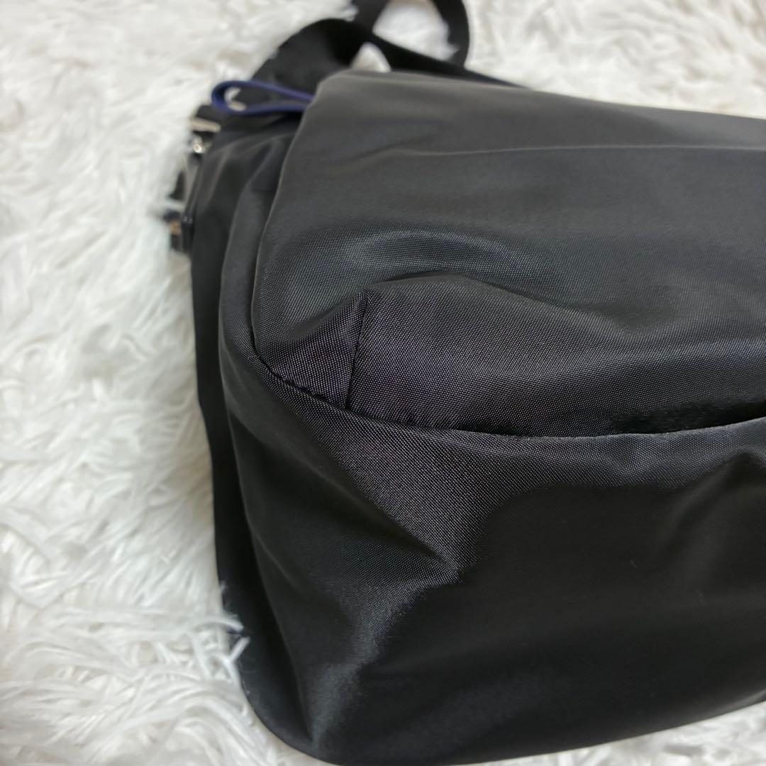 アニエスベー　2wayバッグ　ナイロン　レザー　ゴールドロゴ　ブラック×ブルー