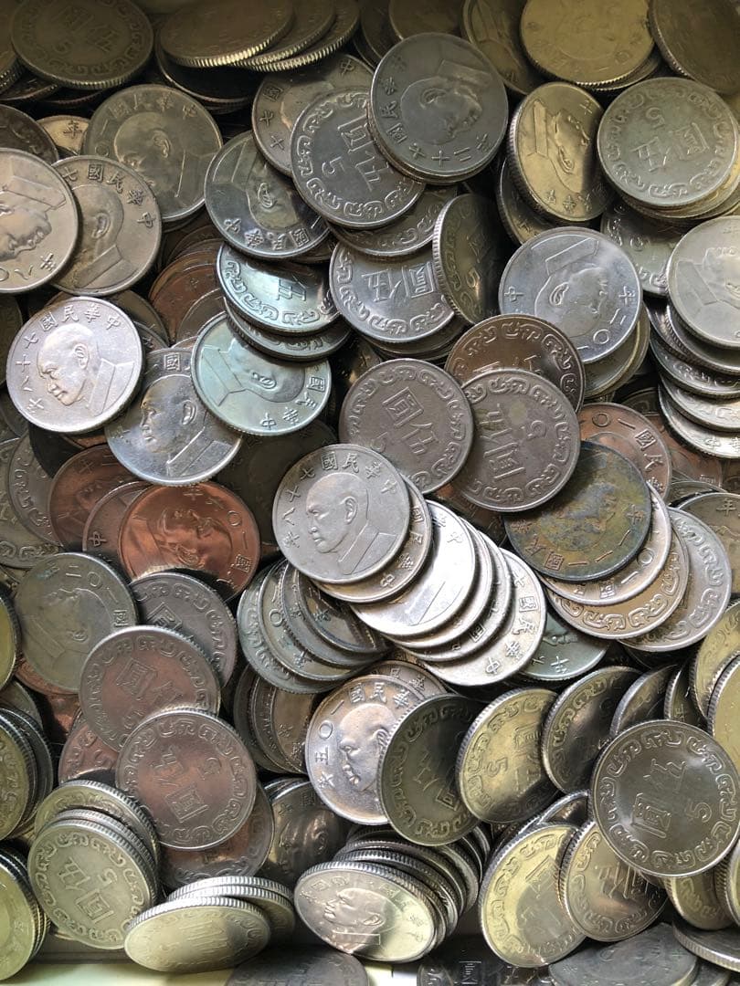 4282【中華民国・台湾】5新台湾ドル 硬貨 コイン 古銭 約5キロ(Kg