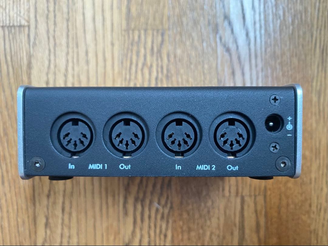 iConnectMIDI2+ MIDIインターフェース 本体きれいです。