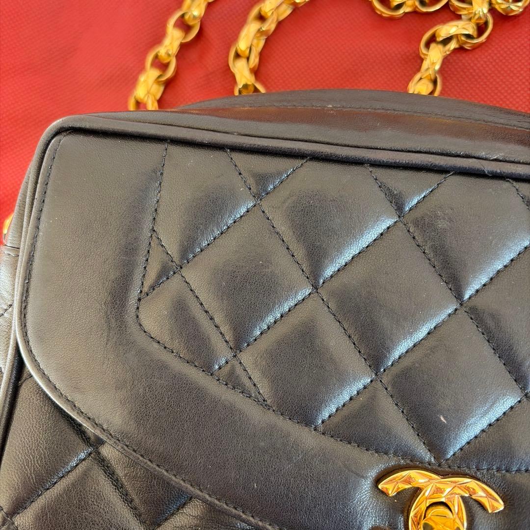 Chanel 黒 キルティング ショルダーバッグ　シャネル マトラッセ
