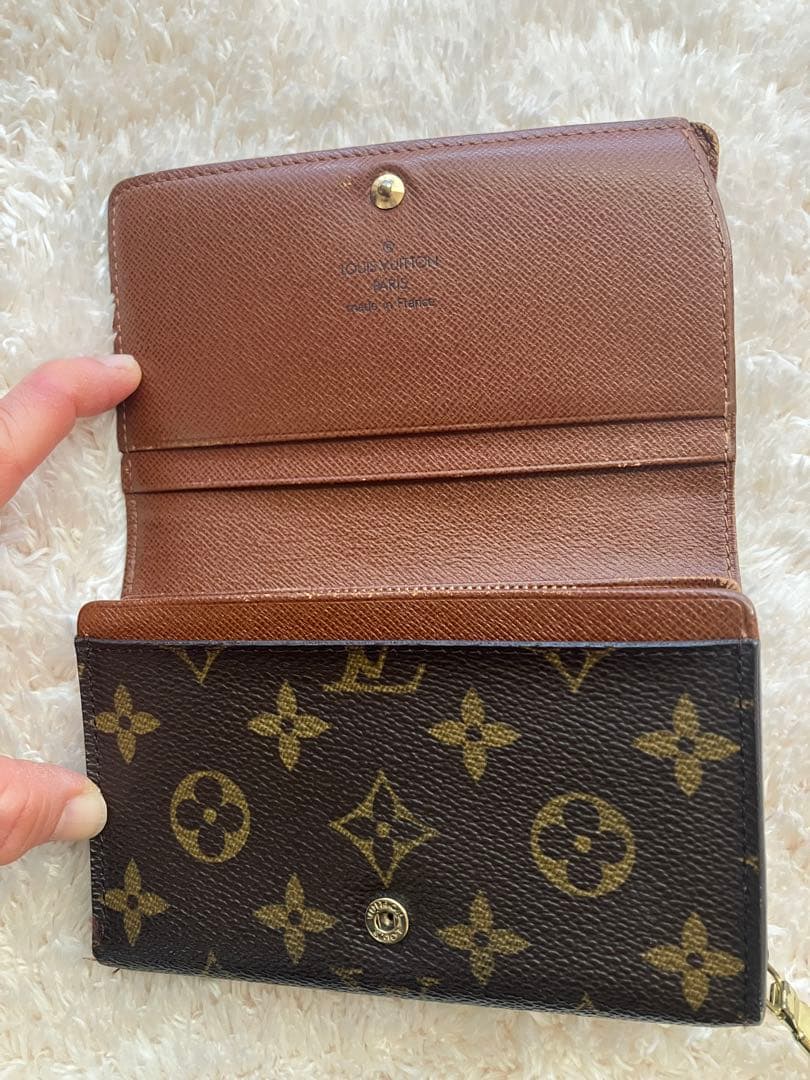 ルイヴィトンモノグラム財布
