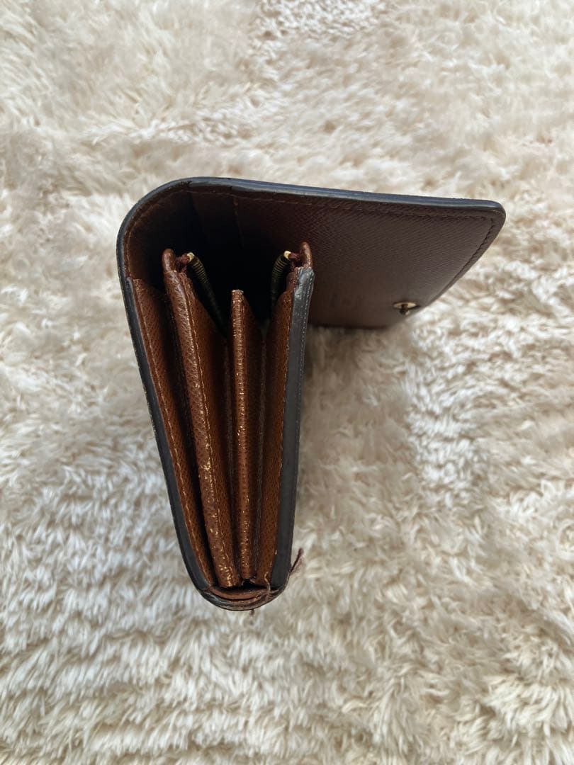 ルイヴィトンモノグラム財布