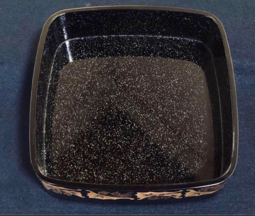 《レ》黒内銀梨地 蒔絵四段重 替蓋付 木製漆器 木箱　251113え1