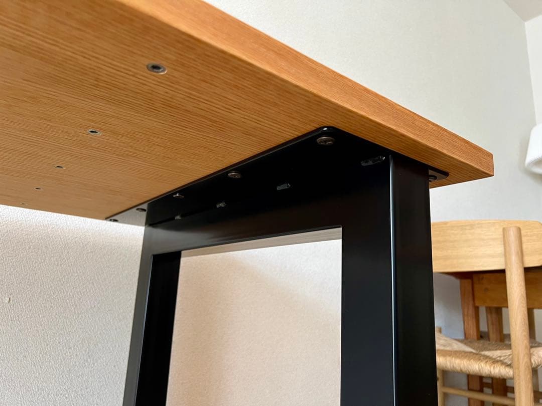 マスターウォール　ワイルドウッドダイニングテーブル　書斎用