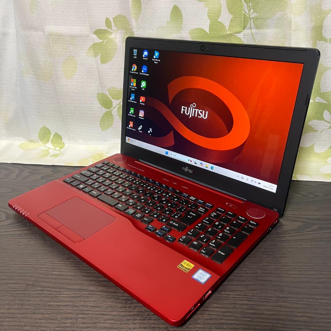 人気のレッド✨富士通 LIFEBOOK☆SSD240GB☆Core i7☆8GB
