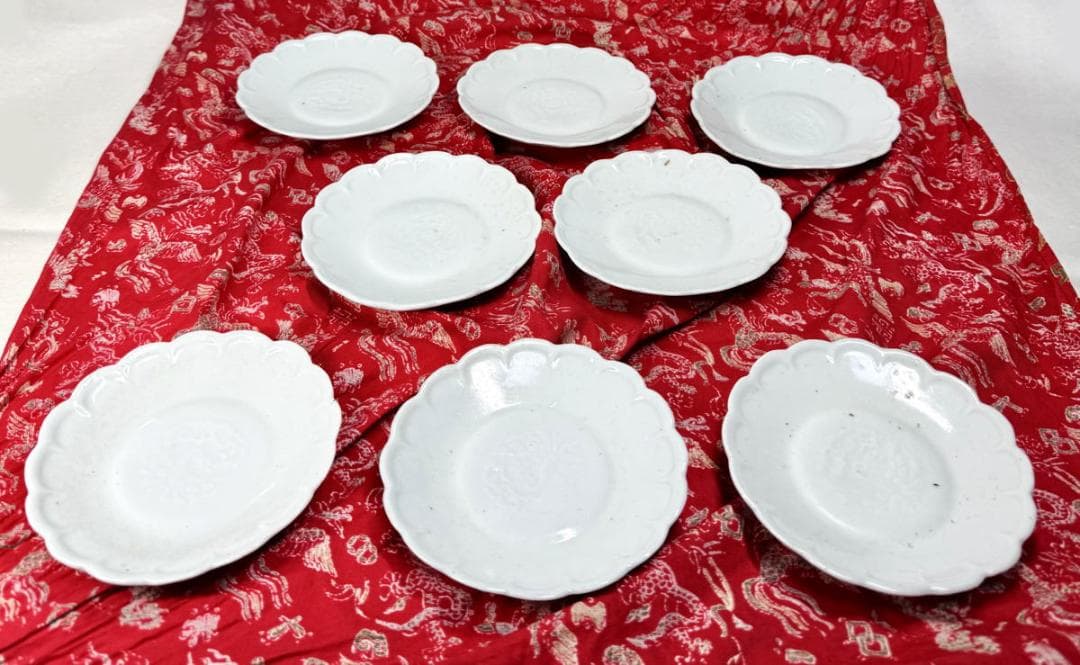 江戸中期 古伊万里 白磁陽刻鳳凰文小皿 8客 時代物 伝世品焼物