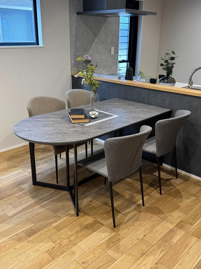 モデル展示 未使用品 半円状ダイニングテーブル1600 ストーン柄 CHERRY