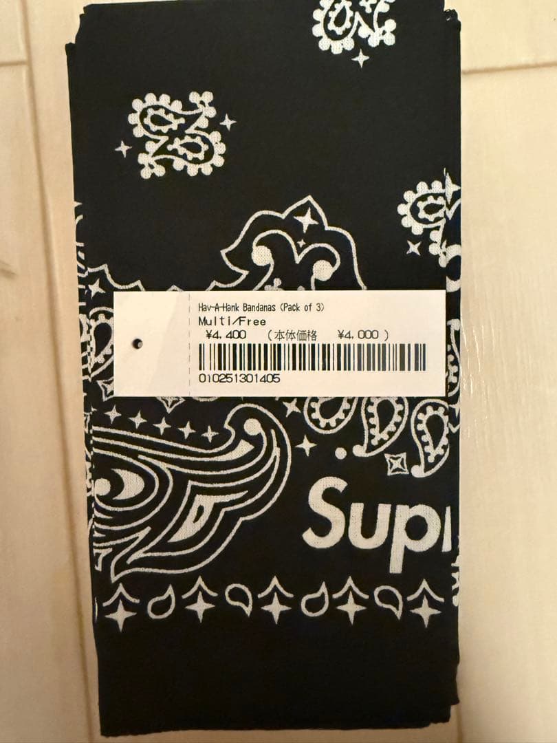 小物 Supreme HAV-A-HANK BANDANAS pack of 3